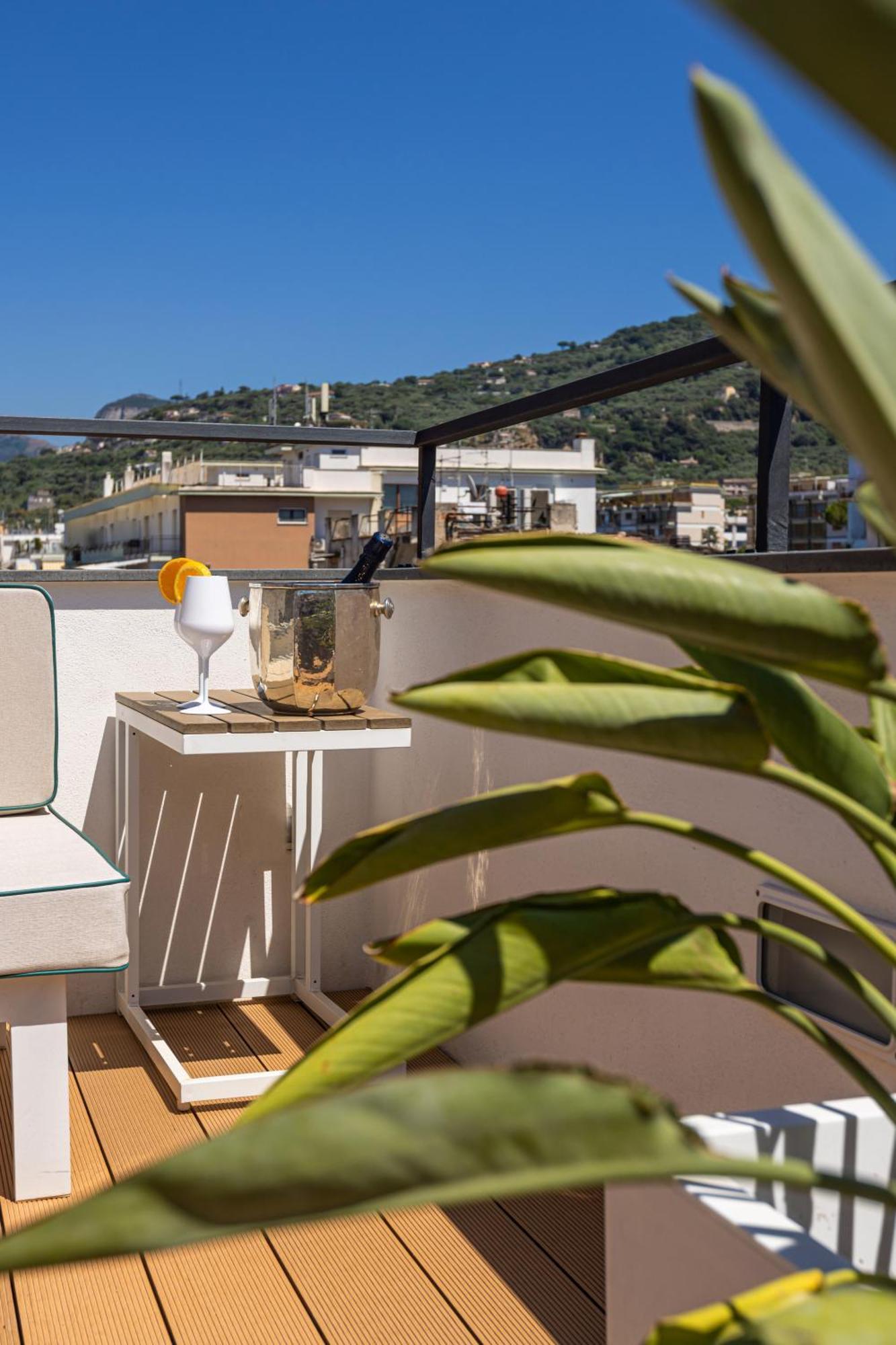 Sorrentovibes - Boutique Suites 186 Dış mekan fotoğraf